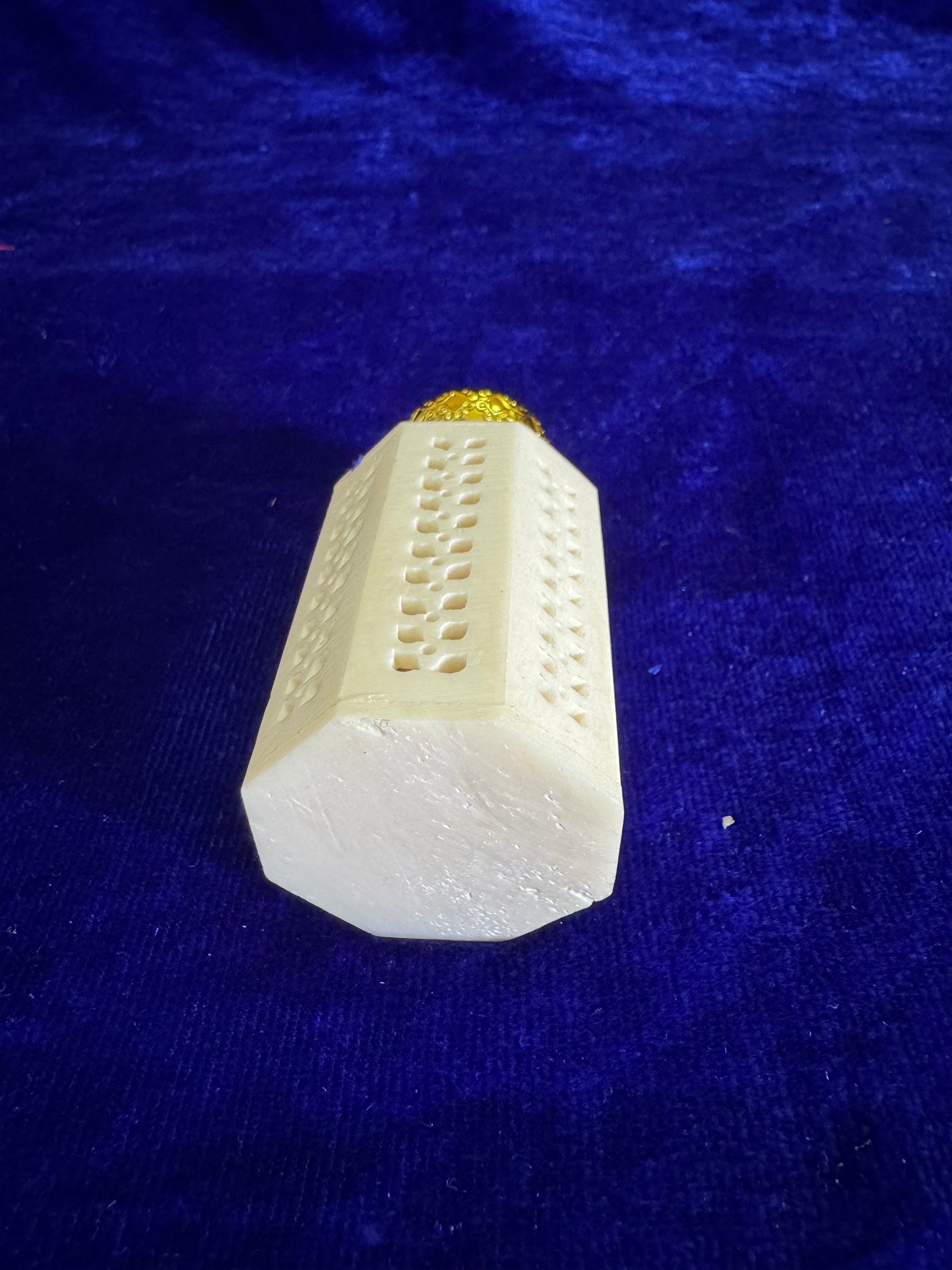The Alabaster Sovereign Perfume Bottle 6ML