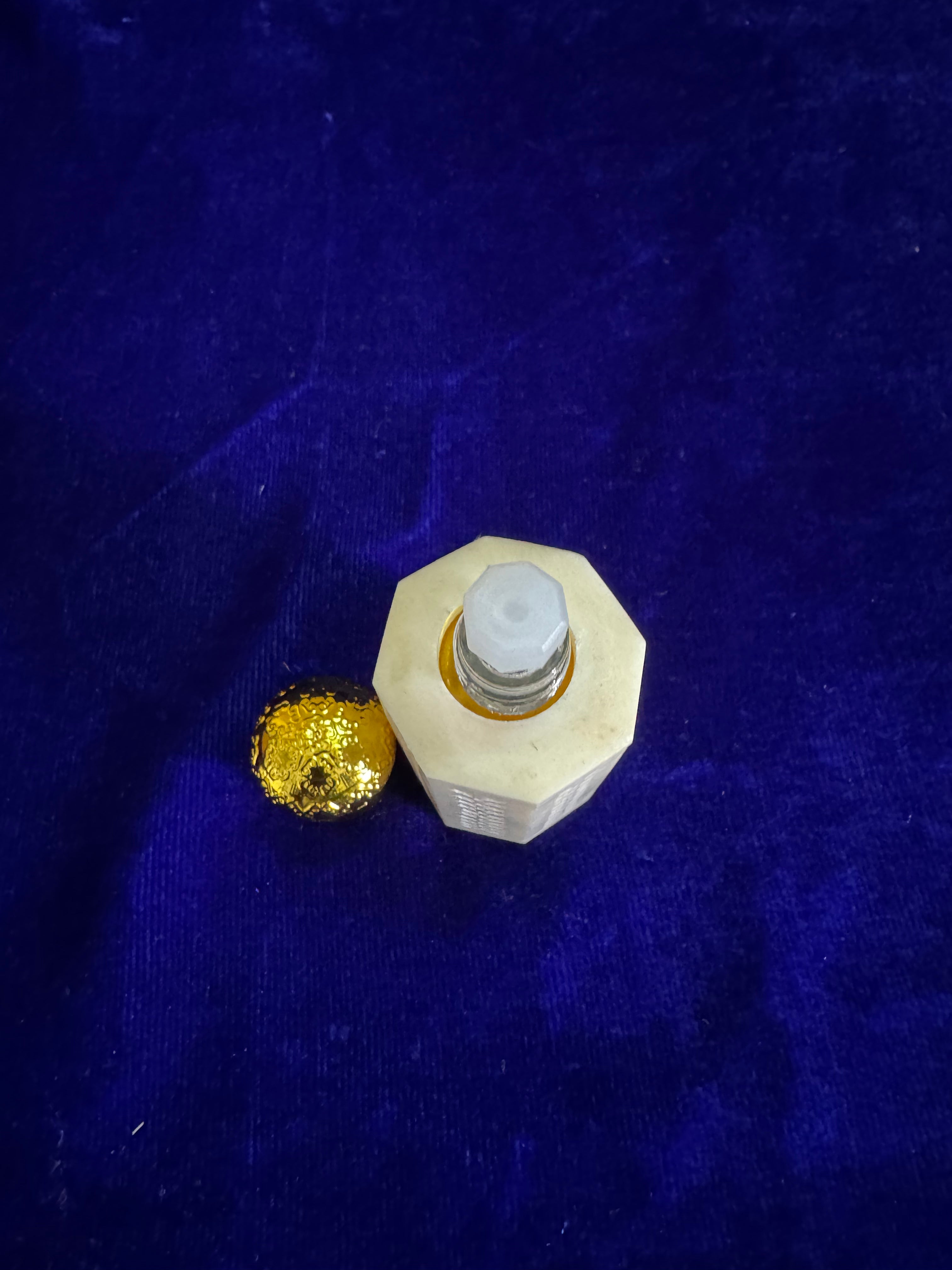 The Alabaster Sovereign Perfume Bottle 6ML