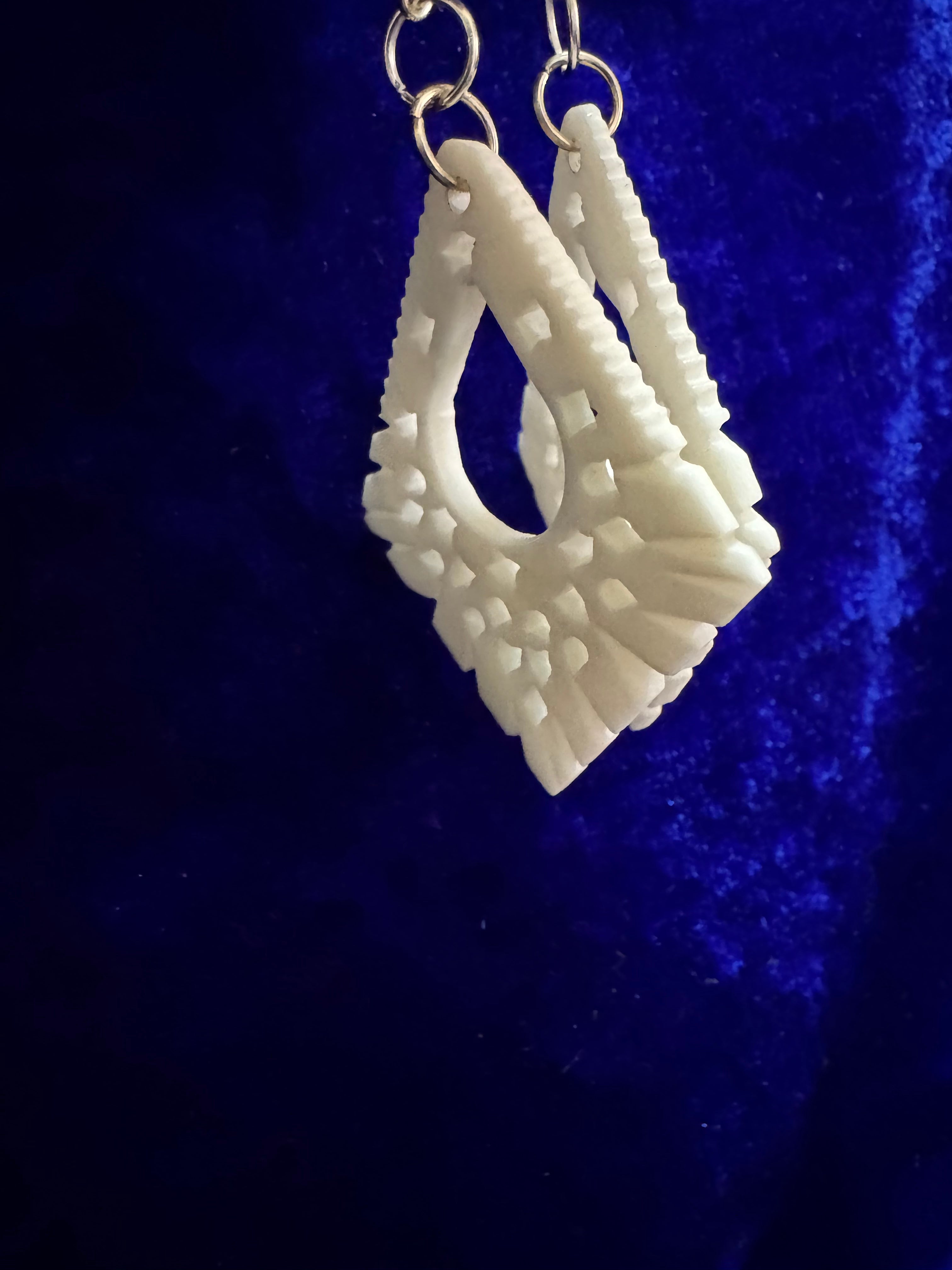 Zyrelia Lace Drops Earrings Bone