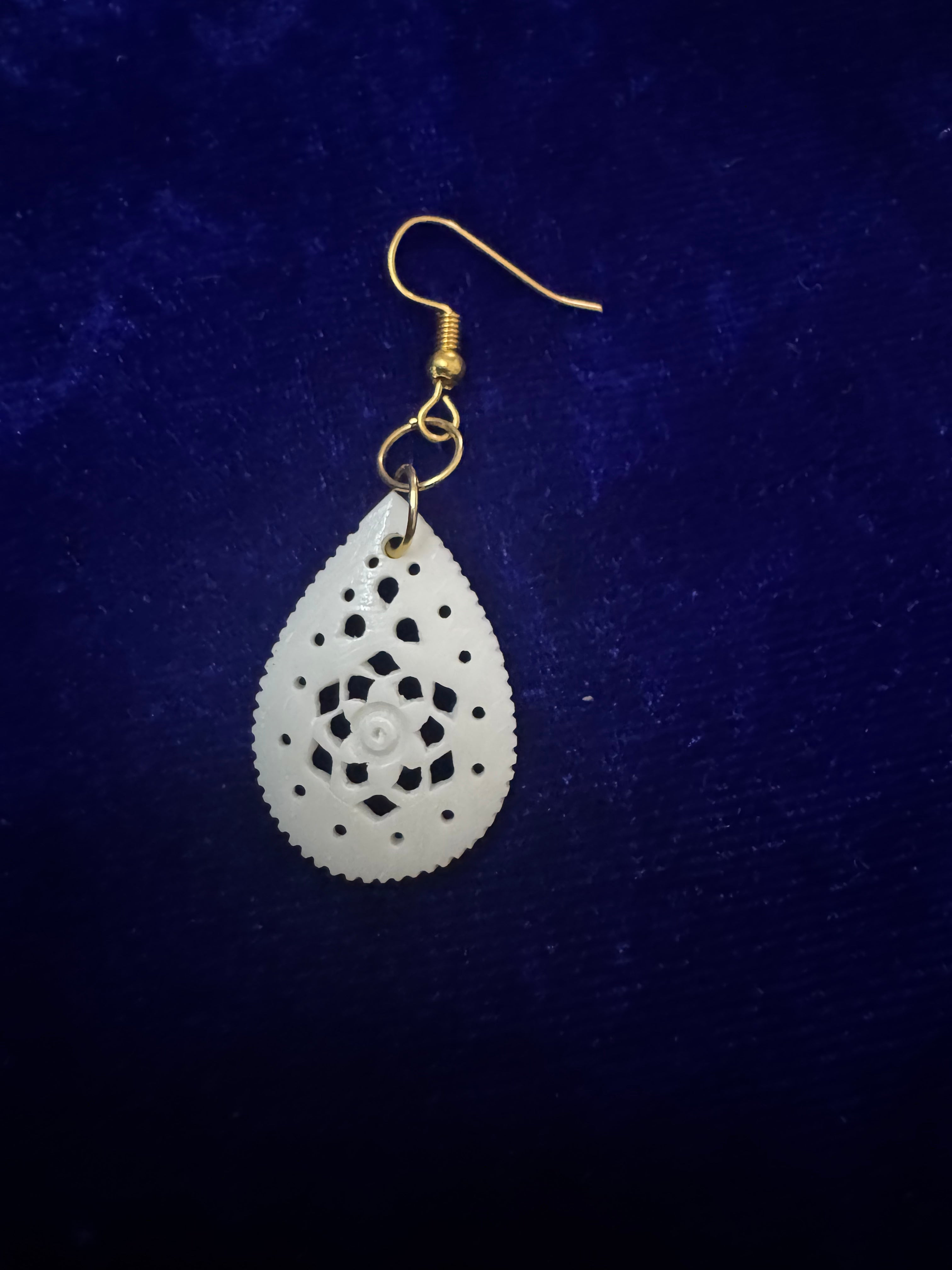 Auralis Filigree Drops Bone