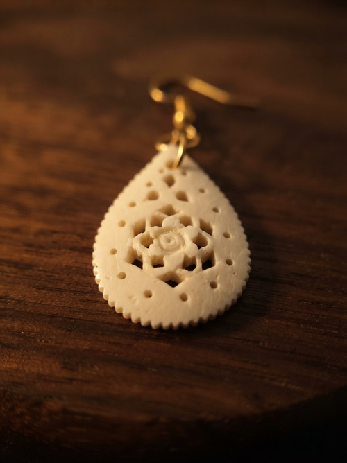 Auralis Filigree Drops Bone
