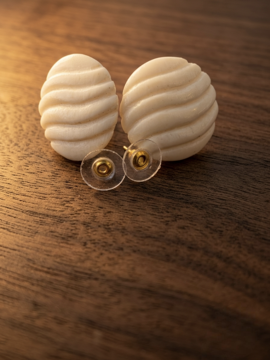 Lunara Shell Studs Earrings Bone